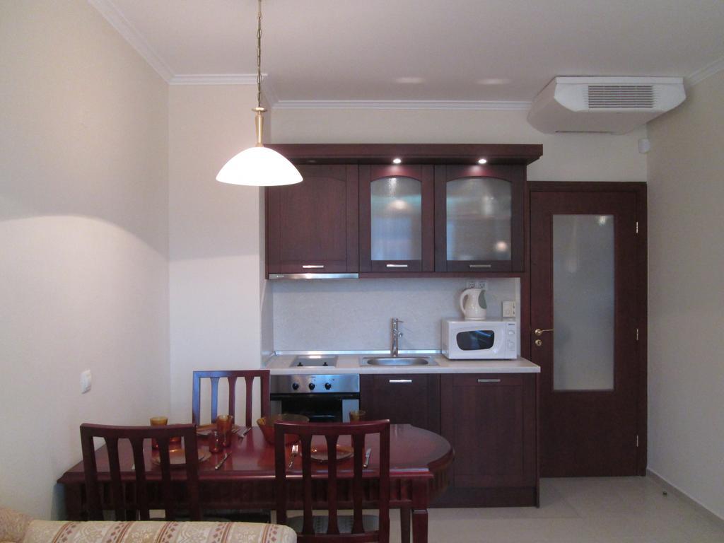 Downtown Alexander Services Apartments Bansko Ruang foto