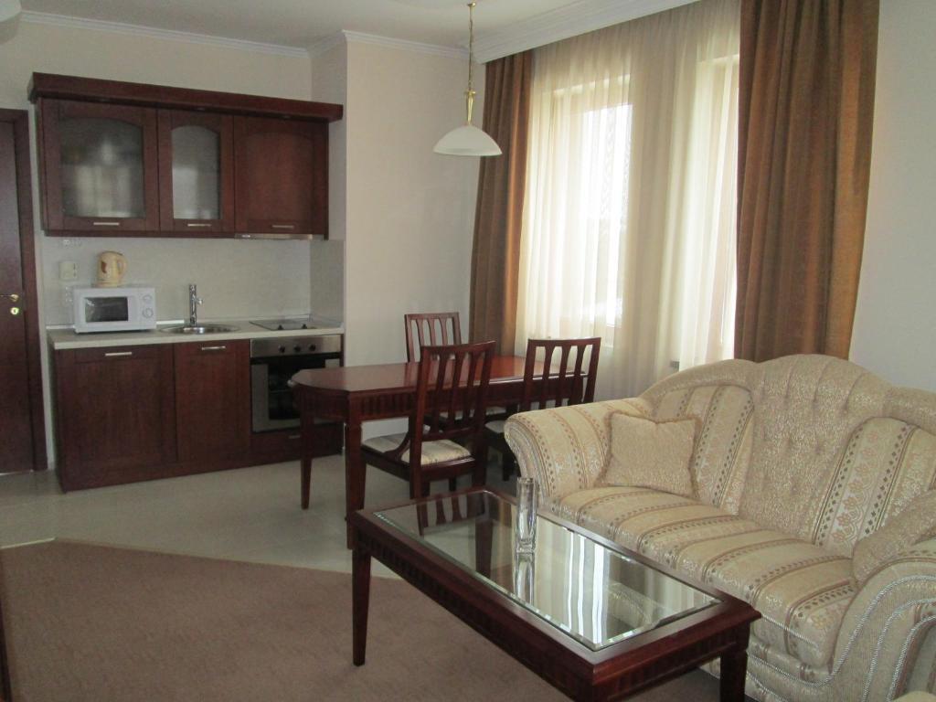 Downtown Alexander Services Apartments Bansko Ruang foto